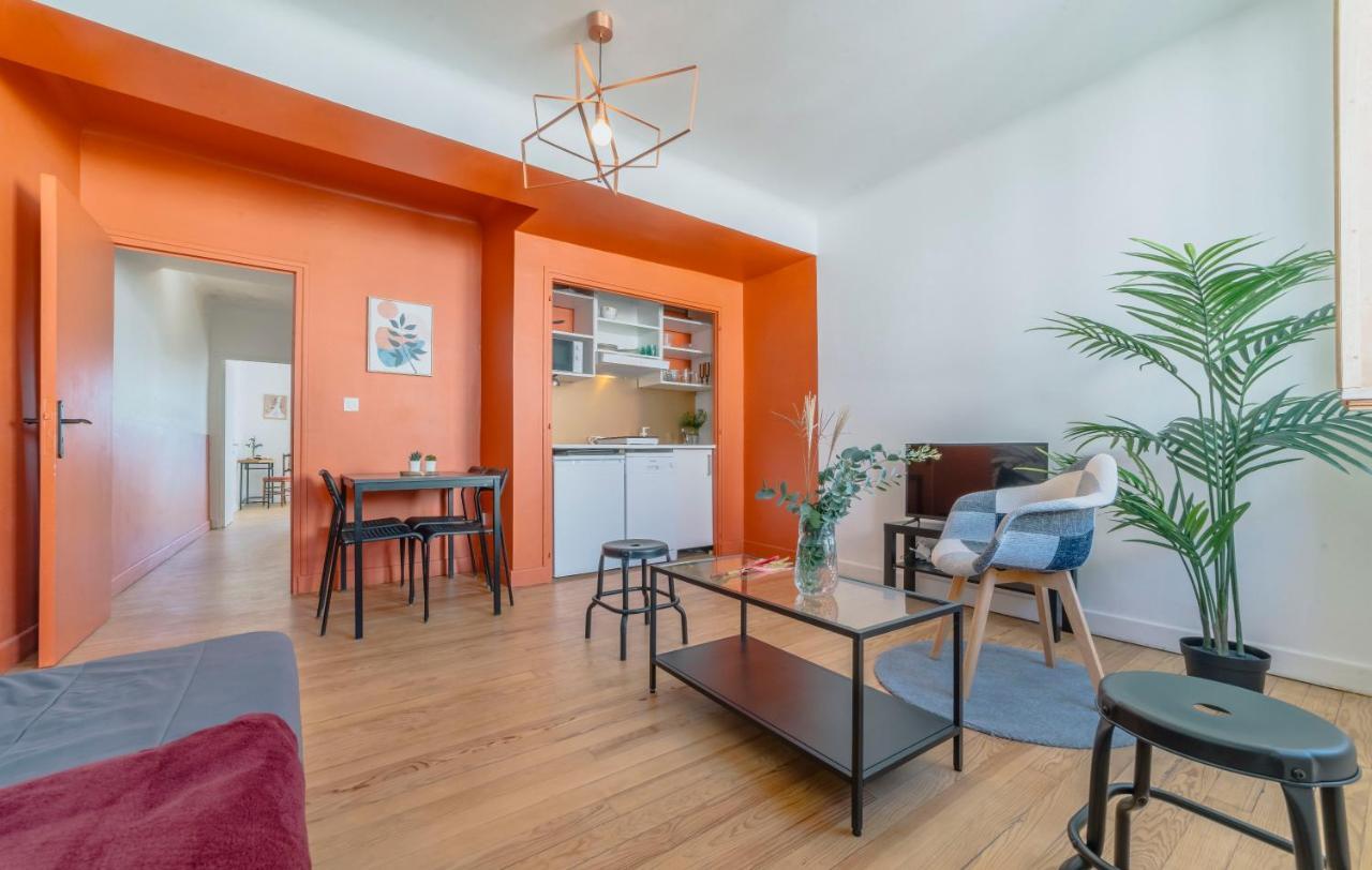 AppartHôtel Lily, Agréable T2 pour 4 pers calme et jardin coeur de Village Bidache Exterior foto