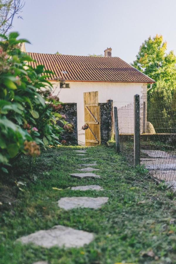 AppartHôtel Lily, Agréable T2 pour 4 pers calme et jardin coeur de Village Bidache Exterior foto